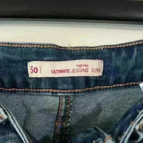 High Rise Jeggings - Picture 3 of 3